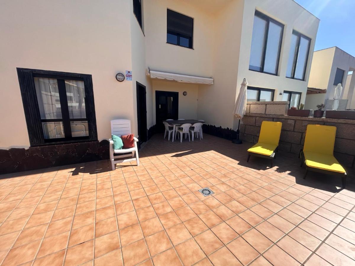 Alquilaencanarias Duplex Playa Del Medano Exterior photo