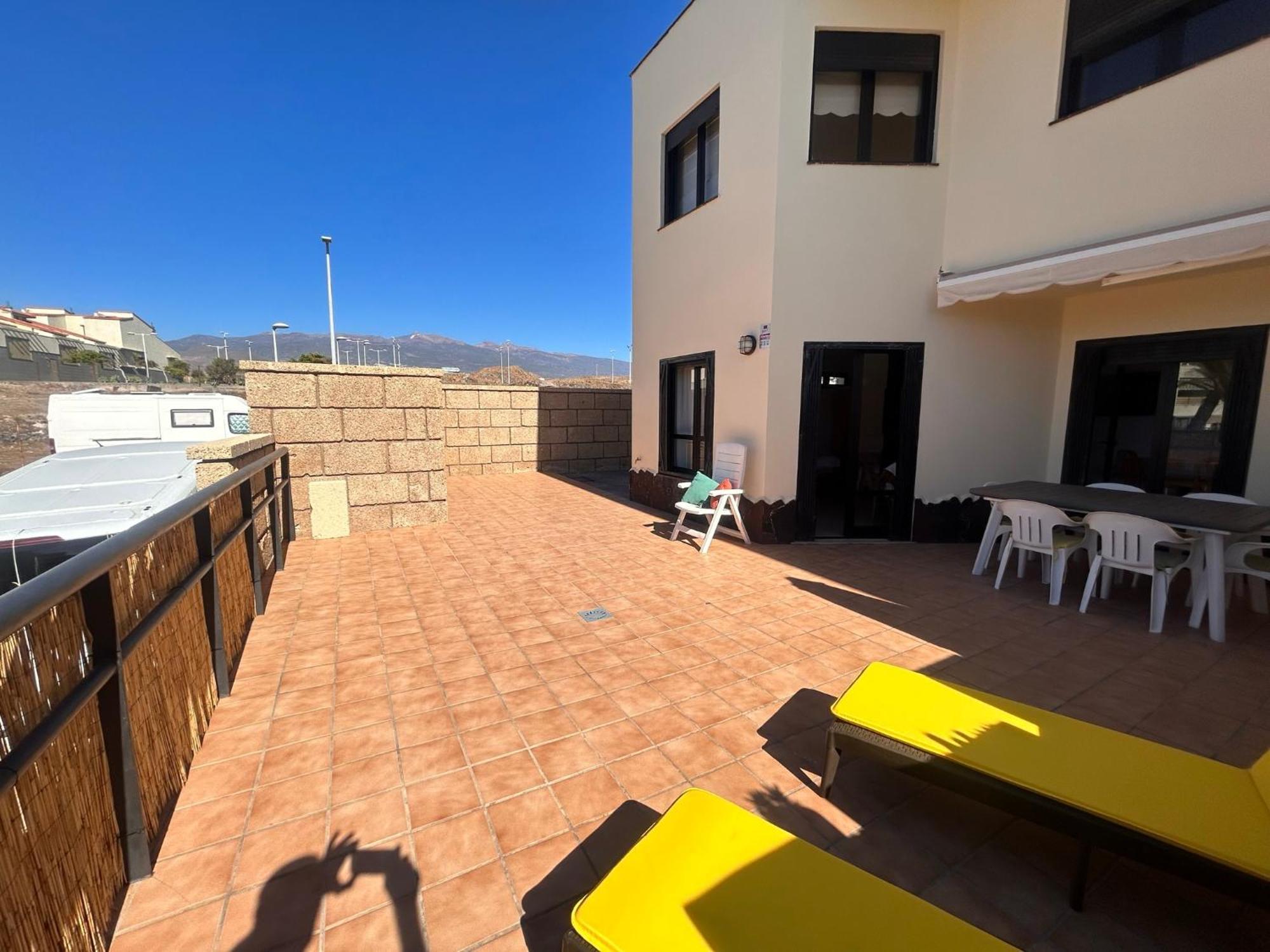 Alquilaencanarias Duplex Playa Del Medano Exterior photo